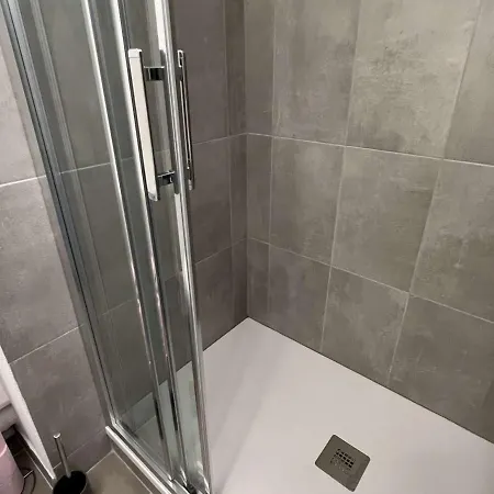 Apartament Studio Climatise 2 Pers, Lave-vaisselle, Centre-ville, Parking, Pres Commerces Et Plage - Fr-1-702-54
